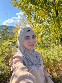 Зейнеб Амуджева